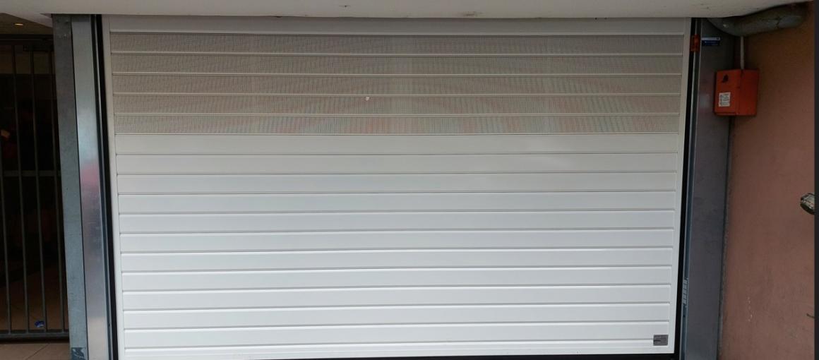 Remplacement porte de garage pour la résidence Arbre Inférieur
